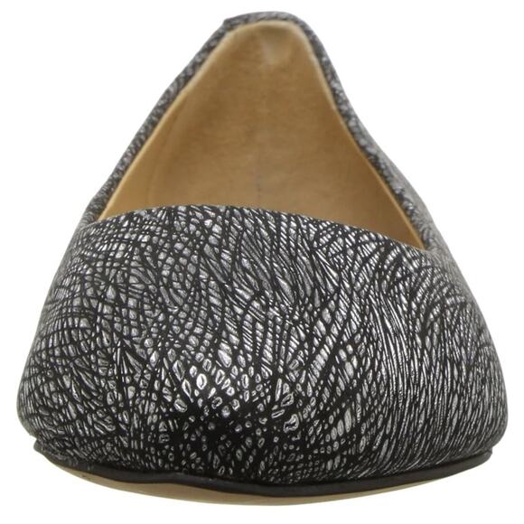 Trotters Women's Estee Ballet Flat, Black/Metallic, Size 7 Womens Slip on Flats - Picture 2 of 5